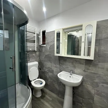 Calarasilor Central Rooms Han/Misafirhane *
