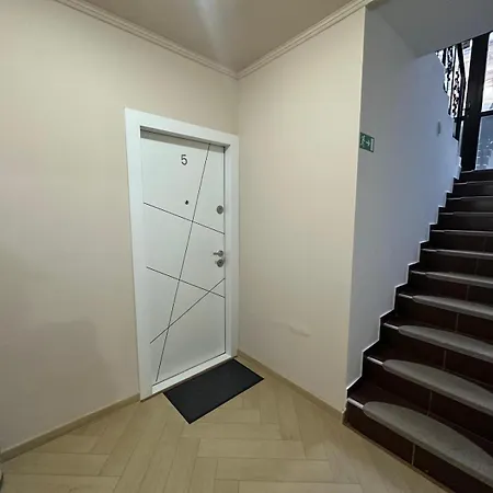 Calarasilor Central Rooms Han/Misafirhane *