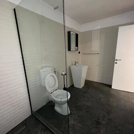 Calarasilor Central Rooms Han/Misafirhane *